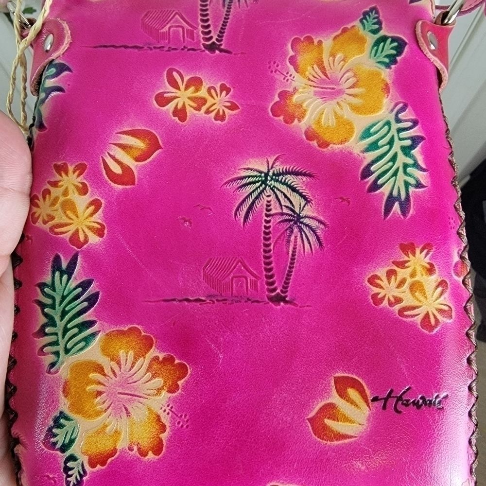 Pink tooled leather crossbody purse floral - Picture 5 of 8